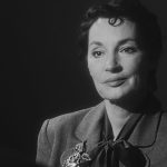 Un mois chez les filles un mois chez les filles