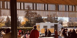 Prévention jeunes au Mouvement du Nid en 2025 : sensibiliser les jeunes générations prévention jeunes essonne bus